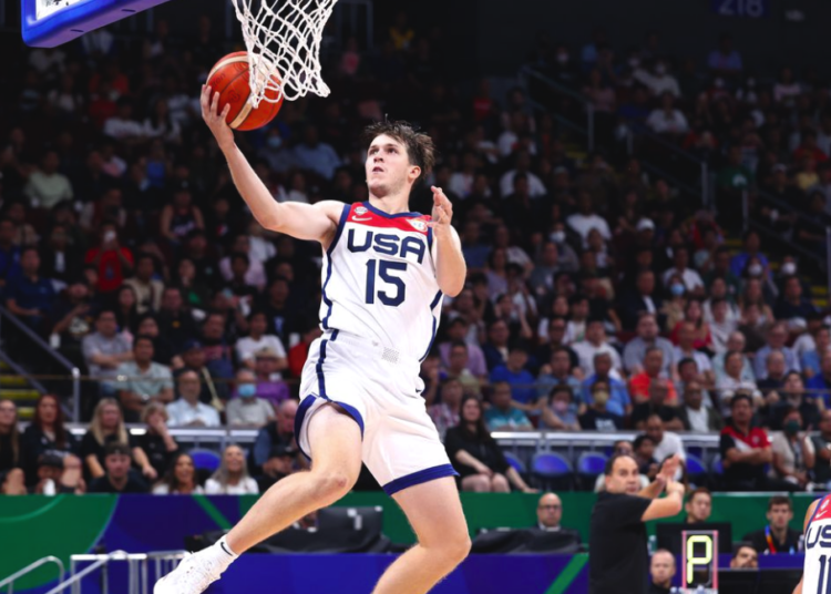 Austin Reaves brillant face à la Grèce